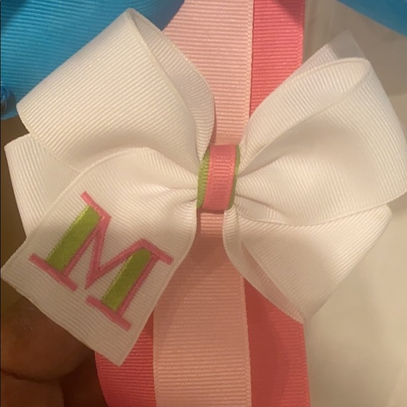 WEE ONES little girls Bows. Nwot. White bow Pink green white monogram - Picture 2 of 4